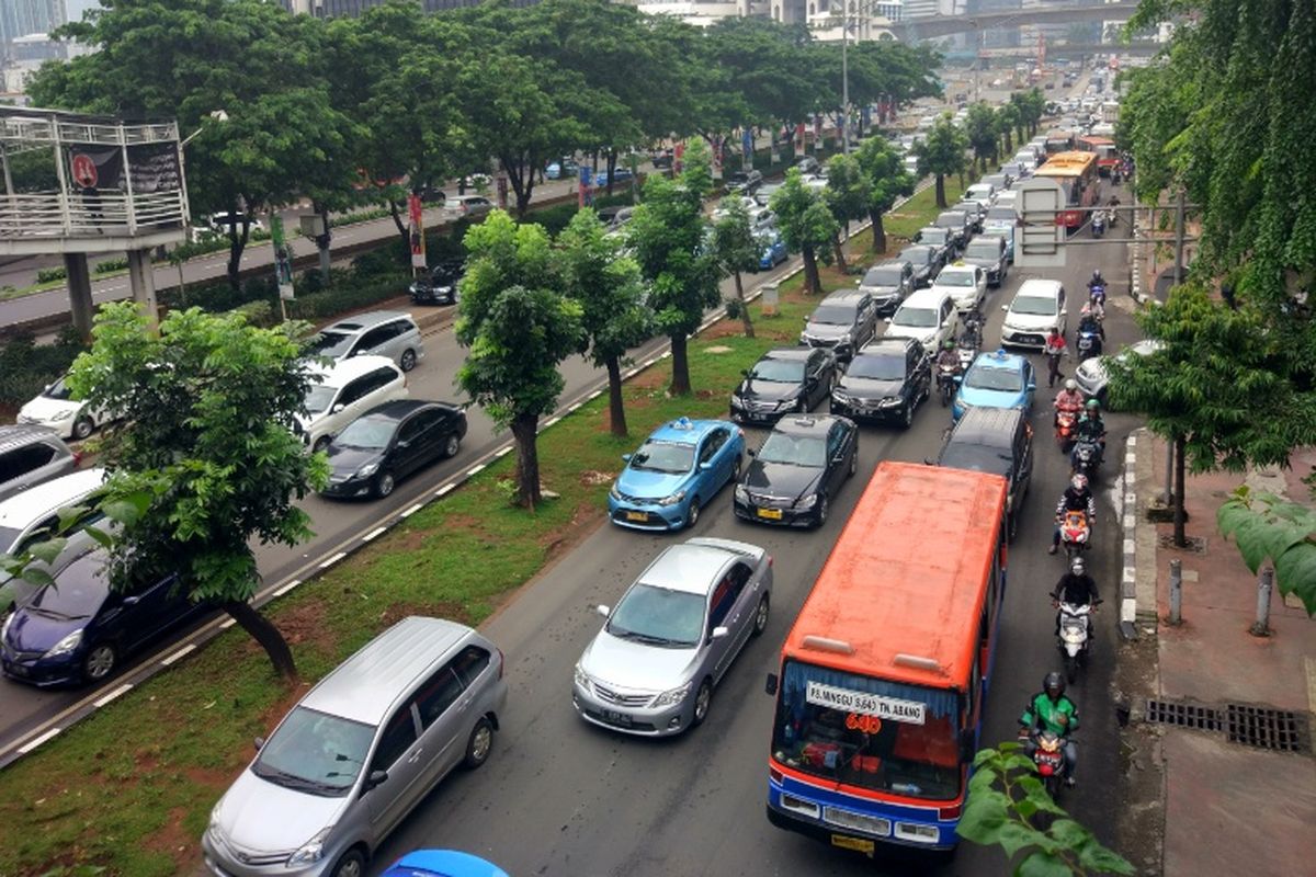 Keunggulan Mobil Matik untuk Berkendara di Perkotaan