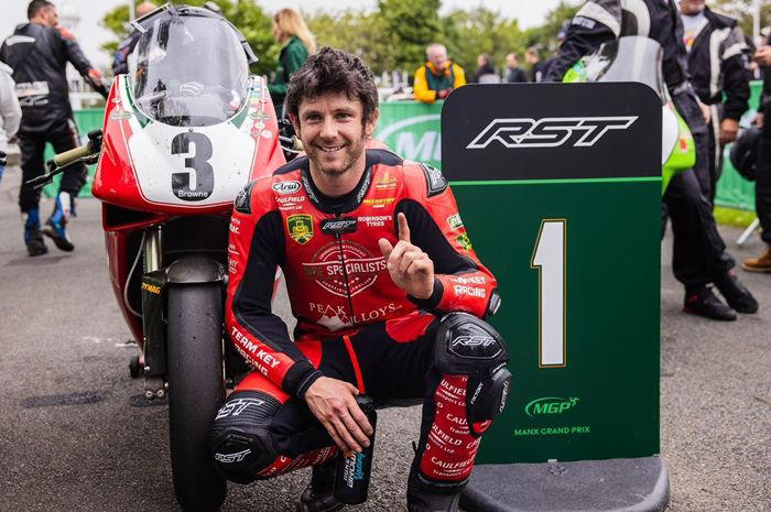 Ducati Akhirnya Menang di Isle of Man TT Setelah 29 Tahun