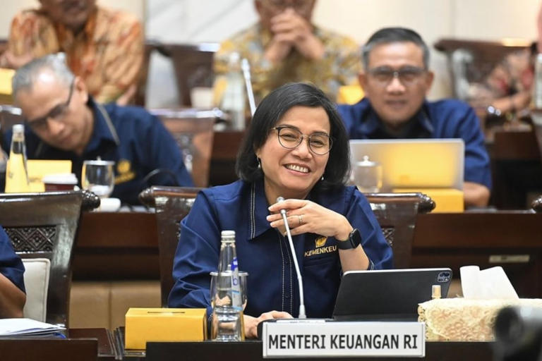 Sri Mulyani: Mengapa Ekonomi AS Stabil Meski Banyak Mencetak Dolar?