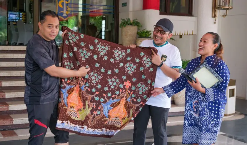 Transformasi Gang Dolly: Batik Maritim Surabaya dari Tangan Kreatif Pengrajin Lokal